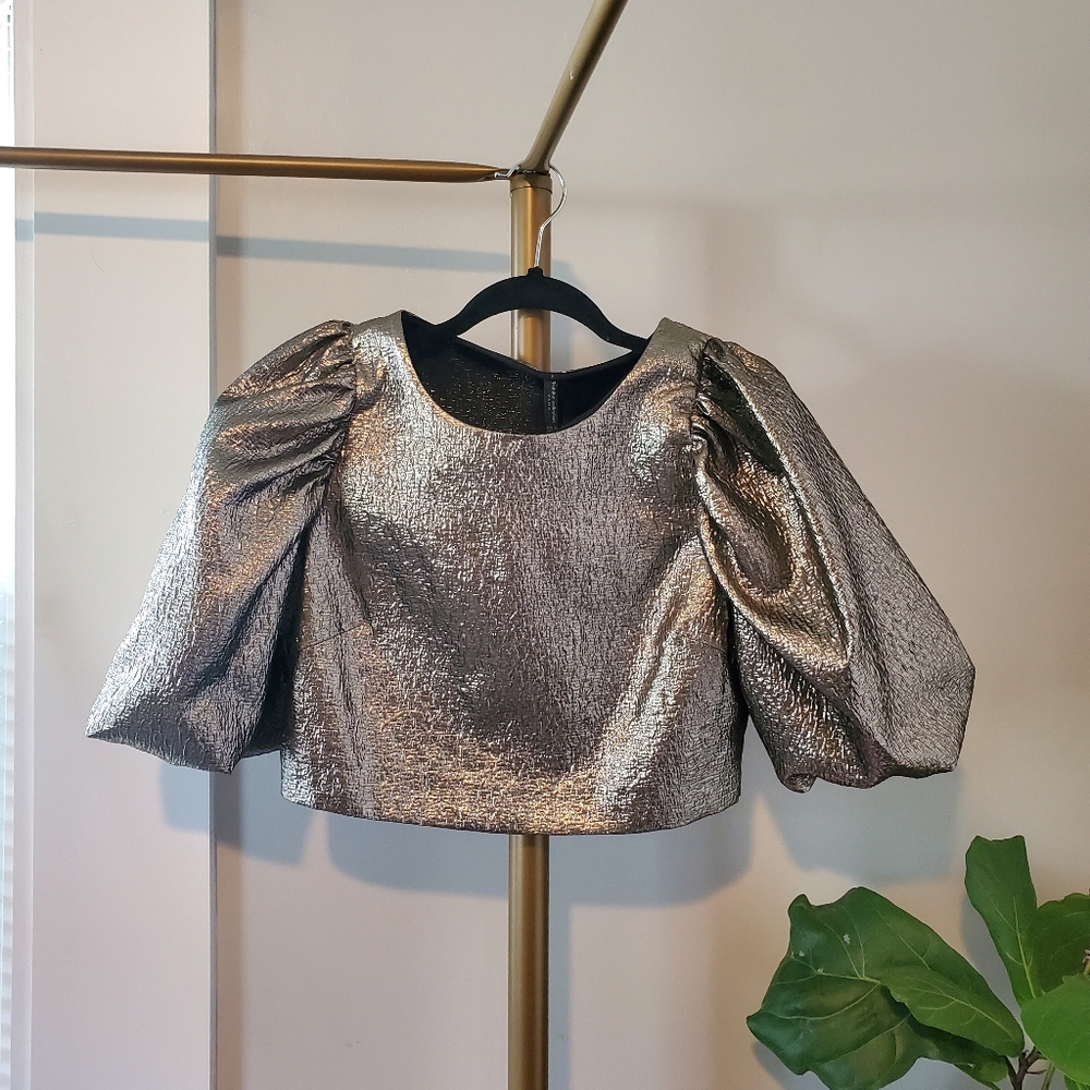 BALLOON SLEEVE CROP TOP